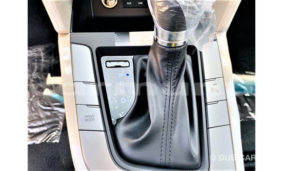 Acheter Import Voiture Hyundai Elantra Blanc à Import - Dubai, Région de la Bouenza Acheter Import Voiture Hyundai Elantra Blanc à Import - Dubai, Région de la Bouenza