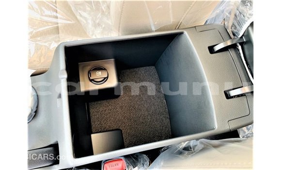 Acheter Import Voiture Hyundai Elantra Blanc à Import - Dubai, Région de la Bouenza Acheter Import Voiture Hyundai Elantra Blanc à Import - Dubai, Région de la Bouenza