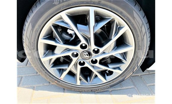 Acheter Import Voiture Hyundai Elantra Blanc à Import - Dubai, Région de la Bouenza Acheter Import Voiture Hyundai Elantra Blanc à Import - Dubai, Région de la Bouenza
