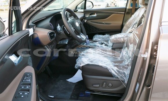 Acheter Import Voiture Hyundai Santa Fe Marron à Import - Dubai, Région de la Bouenza Acheter Import Voiture Hyundai Santa Fe Marron à Import - Dubai, Région de la Bouenza