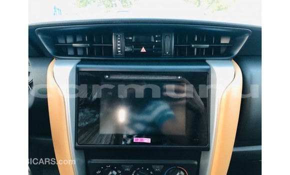 Acheter Import Voiture Toyota Fortuner Noir à Import - Dubai, Région de la Bouenza Acheter Import Voiture Toyota Fortuner Noir à Import - Dubai, Région de la Bouenza