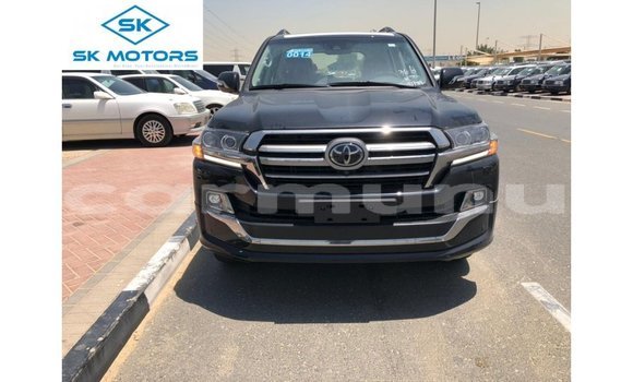 Buy Import Toyota Land Cruiser Black Car in Import - Dubai in Region of Bouenza Buy Import Toyota Land Cruiser Black Car in Import - Dubai in Region of Bouenza