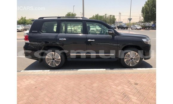 Acheter Import Voiture Toyota Land Cruiser Noir à Import - Dubai, Région de la Bouenza Acheter Import Voiture Toyota Land Cruiser Noir à Import - Dubai, Région de la Bouenza