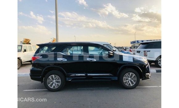 Acheter Import Voiture Toyota Fortuner Noir à Import - Dubai, Région de la Bouenza Acheter Import Voiture Toyota Fortuner Noir à Import - Dubai, Région de la Bouenza