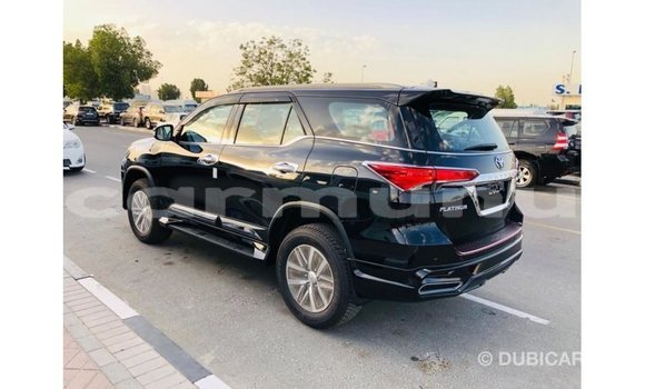 Acheter Import Voiture Toyota Fortuner Noir à Import - Dubai, Région de la Bouenza Acheter Import Voiture Toyota Fortuner Noir à Import - Dubai, Région de la Bouenza