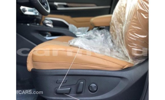 Acheter Import Voiture Kia Carens Blanc à Import - Dubai, Région de la Bouenza Acheter Import Voiture Kia Carens Blanc à Import - Dubai, Région de la Bouenza