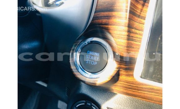 Acheter Import Voiture Toyota Hilux Blanc à Import - Dubai, Région de la Bouenza Acheter Import Voiture Toyota Hilux Blanc à Import - Dubai, Région de la Bouenza