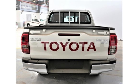 Acheter Import Voiture Toyota Hilux Blanc à Import - Dubai, Région de la Bouenza Acheter Import Voiture Toyota Hilux Blanc à Import - Dubai, Région de la Bouenza
