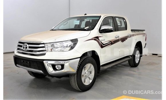 Acheter Import Voiture Toyota Hilux Blanc à Import - Dubai, Région de la Bouenza Acheter Import Voiture Toyota Hilux Blanc à Import - Dubai, Région de la Bouenza