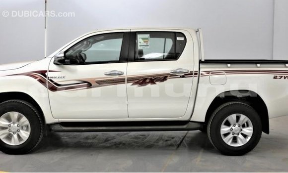 Acheter Import Voiture Toyota Hilux Blanc à Import - Dubai, Région de la Bouenza Acheter Import Voiture Toyota Hilux Blanc à Import - Dubai, Région de la Bouenza