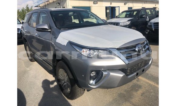 Acheter Import Voiture Toyota Fortuner Autre à Import - Dubai, Région de la Bouenza Acheter Import Voiture Toyota Fortuner Autre à Import - Dubai, Région de la Bouenza