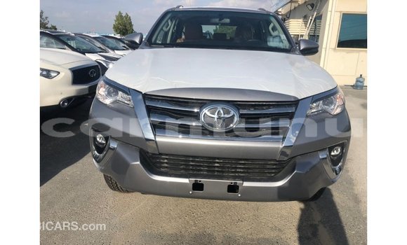 Acheter Import Voiture Toyota Fortuner Autre à Import - Dubai, Région de la Bouenza Acheter Import Voiture Toyota Fortuner Autre à Import - Dubai, Région de la Bouenza