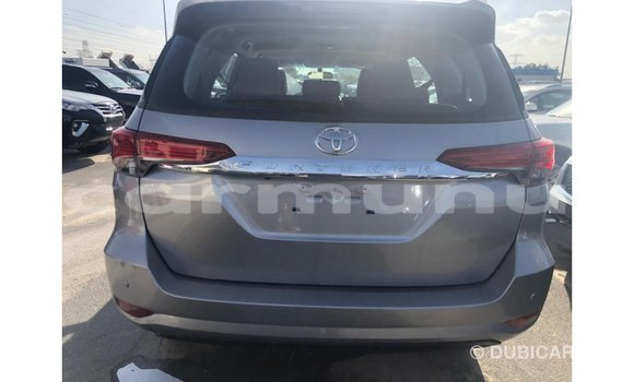 Acheter Import Voiture Toyota Fortuner Autre à Import - Dubai, Région de la Bouenza Acheter Import Voiture Toyota Fortuner Autre à Import - Dubai, Région de la Bouenza