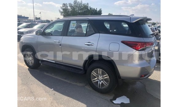 Acheter Import Voiture Toyota Fortuner Autre à Import - Dubai, Région de la Bouenza Acheter Import Voiture Toyota Fortuner Autre à Import - Dubai, Région de la Bouenza