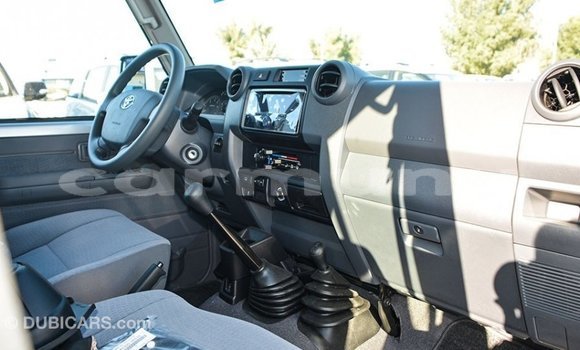 Acheter Import Voiture Toyota Land Cruiser Autre à Import - Dubai, Région de la Bouenza Acheter Import Voiture Toyota Land Cruiser Autre à Import - Dubai, Région de la Bouenza