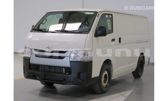 Acheter Import Voiture Toyota Hiace Blanc à Import - Dubai, Région de la Bouenza Acheter Import Voiture Toyota Hiace Blanc à Import - Dubai, Région de la Bouenza