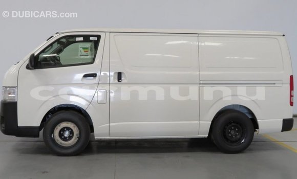 Acheter Import Voiture Toyota Hiace Blanc à Import - Dubai, Région de la Bouenza Acheter Import Voiture Toyota Hiace Blanc à Import - Dubai, Région de la Bouenza