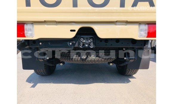Buy Import Toyota Land Cruiser Beige Car in Import - Dubai in Region of Bouenza Buy Import Toyota Land Cruiser Beige Car in Import - Dubai in Region of Bouenza