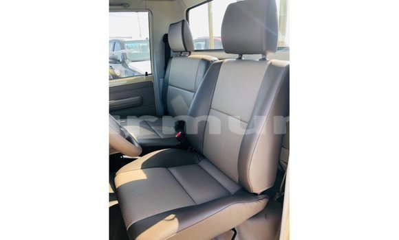 Buy Import Toyota Land Cruiser Beige Car in Import - Dubai in Region of Bouenza Buy Import Toyota Land Cruiser Beige Car in Import - Dubai in Region of Bouenza