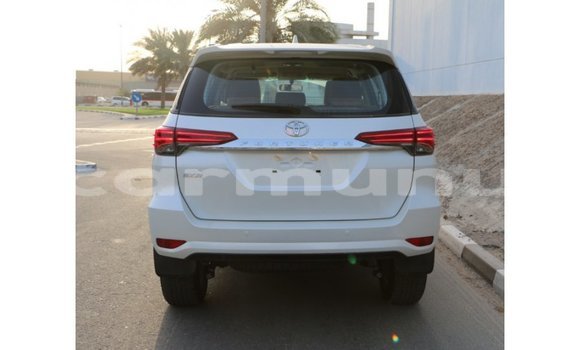 Buy Import Toyota Fortuner Black Car in Import - Dubai in Region of Bouenza Buy Import Toyota Fortuner Black Car in Import - Dubai in Region of Bouenza