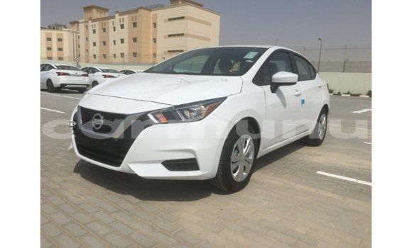 Acheter Import Voiture Nissan Sunny Blanc à Import - Dubai, Région de la Bouenza Acheter Import Voiture Nissan Sunny Blanc à Import - Dubai, Région de la Bouenza