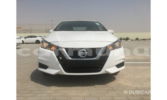 Acheter Import Voiture Nissan Sunny Blanc à Import - Dubai, Région de la Bouenza Acheter Import Voiture Nissan Sunny Blanc à Import - Dubai, Région de la Bouenza