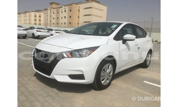 Acheter Import Voiture Nissan Sunny Blanc à Import - Dubai, Région de la Bouenza Acheter Import Voiture Nissan Sunny Blanc à Import - Dubai, Région de la Bouenza