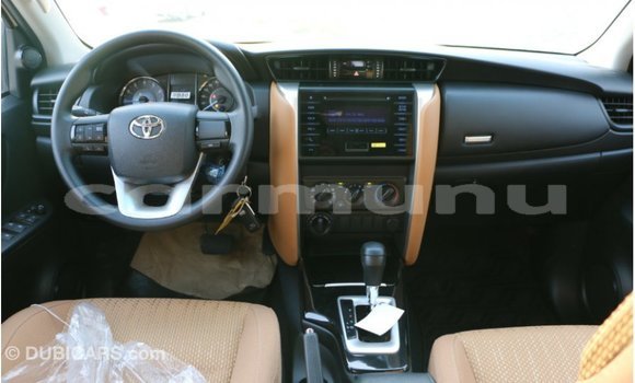 Buy Import Toyota Fortuner Black Car in Import - Dubai in Region of Bouenza Buy Import Toyota Fortuner Black Car in Import - Dubai in Region of Bouenza