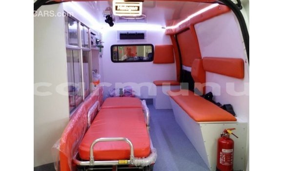 Acheter Import Voiture Toyota Hiace Blanc à Import - Dubai, Région de la Bouenza Acheter Import Voiture Toyota Hiace Blanc à Import - Dubai, Région de la Bouenza