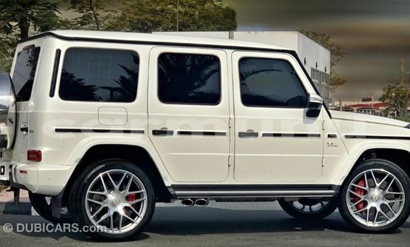 Acheter Import Voiture Mercedes-Benz 190 Blanc à Import - Dubai, Région de la Bouenza Acheter Import Voiture Mercedes-Benz 190 Blanc à Import - Dubai, Région de la Bouenza