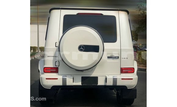 Acheter Import Voiture Mercedes-Benz 190 Blanc à Import - Dubai, Région de la Bouenza Acheter Import Voiture Mercedes-Benz 190 Blanc à Import - Dubai, Région de la Bouenza