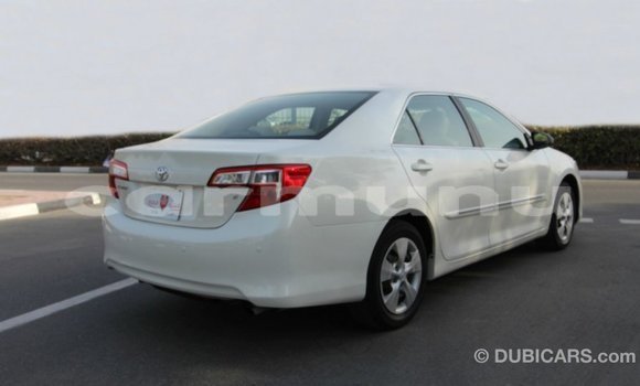 Acheter Import Voiture Toyota Camry Blanc à Import - Dubai, Région de la Bouenza Acheter Import Voiture Toyota Camry Blanc à Import - Dubai, Région de la Bouenza