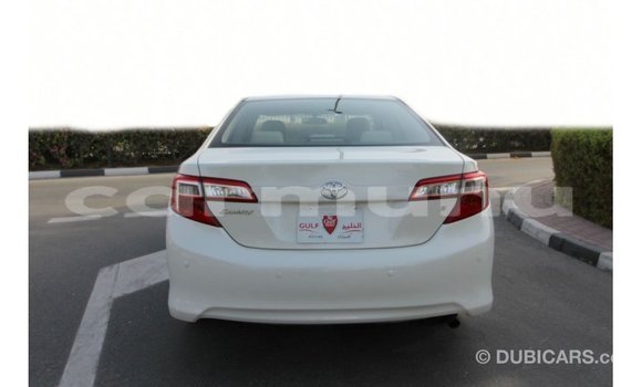 Acheter Import Voiture Toyota Camry Blanc à Import - Dubai, Région de la Bouenza Acheter Import Voiture Toyota Camry Blanc à Import - Dubai, Région de la Bouenza