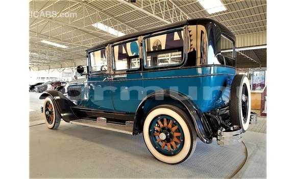 Acheter Import Voiture Buick Electra Bleu à Import - Dubai, Région de la Bouenza Acheter Import Voiture Buick Electra Bleu à Import - Dubai, Région de la Bouenza