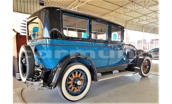 Acheter Import Voiture Buick Electra Bleu à Import - Dubai, Région de la Bouenza Acheter Import Voiture Buick Electra Bleu à Import - Dubai, Région de la Bouenza