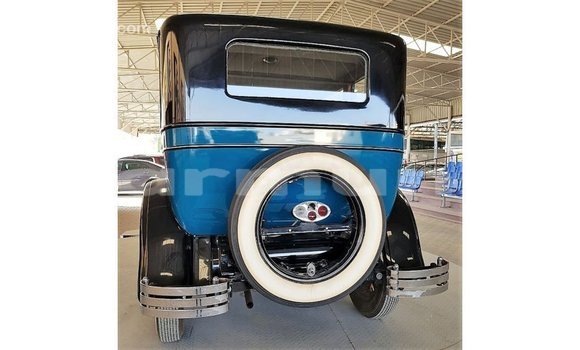 Acheter Import Voiture Buick Electra Bleu à Import - Dubai, Région de la Bouenza Acheter Import Voiture Buick Electra Bleu à Import - Dubai, Région de la Bouenza