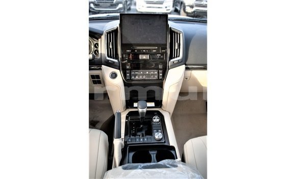 Acheter Import Voiture Toyota Land Cruiser Noir à Import - Dubai, Région de la Bouenza Acheter Import Voiture Toyota Land Cruiser Noir à Import - Dubai, Région de la Bouenza