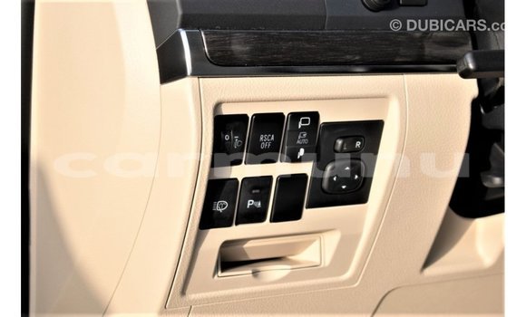 Acheter Import Voiture Toyota Land Cruiser Noir à Import - Dubai, Région de la Bouenza Acheter Import Voiture Toyota Land Cruiser Noir à Import - Dubai, Région de la Bouenza