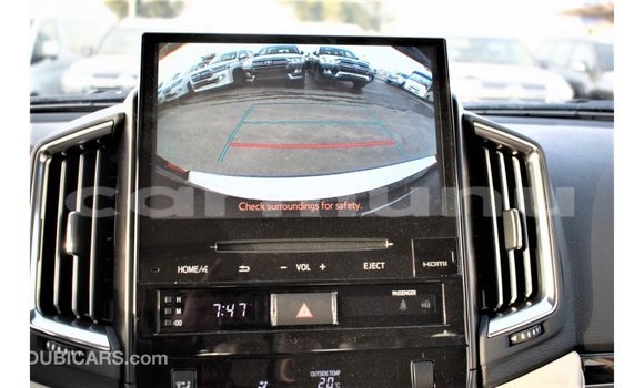 Acheter Import Voiture Toyota Land Cruiser Noir à Import - Dubai, Région de la Bouenza Acheter Import Voiture Toyota Land Cruiser Noir à Import - Dubai, Région de la Bouenza