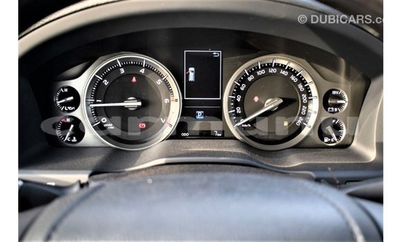 Acheter Import Voiture Toyota Land Cruiser Noir à Import - Dubai, Région de la Bouenza Acheter Import Voiture Toyota Land Cruiser Noir à Import - Dubai, Région de la Bouenza