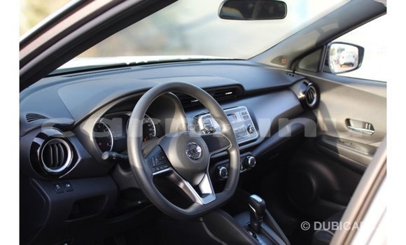 Acheter Import Voiture Nissan 350Z Autre à Import - Dubai, Région de la Bouenza Acheter Import Voiture Nissan 350Z Autre à Import - Dubai, Région de la Bouenza