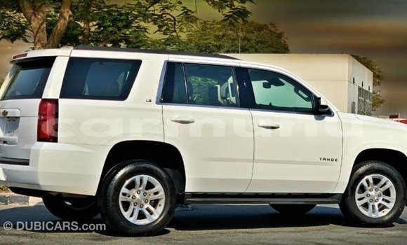 Acheter Import Voiture Chevrolet Tahoe Blanc à Import - Dubai, Région de la Bouenza Acheter Import Voiture Chevrolet Tahoe Blanc à Import - Dubai, Région de la Bouenza