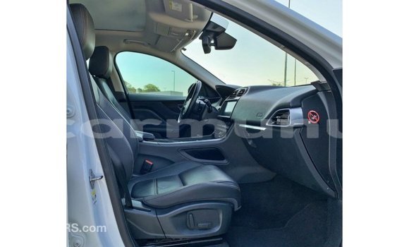 Acheter Import Voiture Jaguar F-Pace Blanc à Import - Dubai, Région de la Bouenza Acheter Import Voiture Jaguar F-Pace Blanc à Import - Dubai, Région de la Bouenza