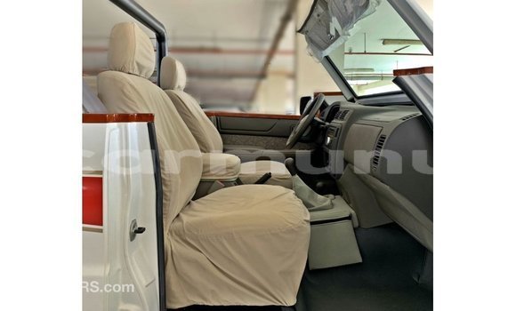 Acheter Import Voiture Nissan Patrol Blanc à Import - Dubai, Région de la Bouenza Acheter Import Voiture Nissan Patrol Blanc à Import - Dubai, Région de la Bouenza
