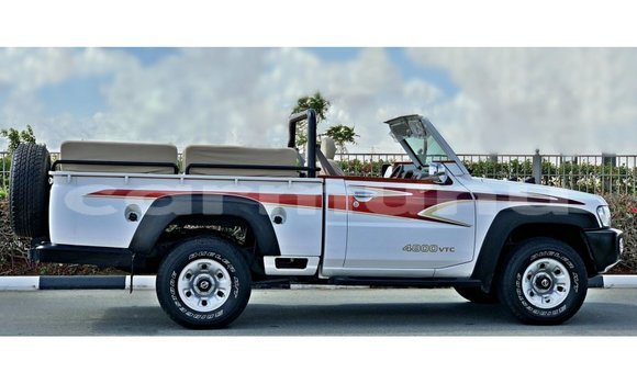 Acheter Import Voiture Nissan Patrol Blanc à Import - Dubai, Région de la Bouenza Acheter Import Voiture Nissan Patrol Blanc à Import - Dubai, Région de la Bouenza