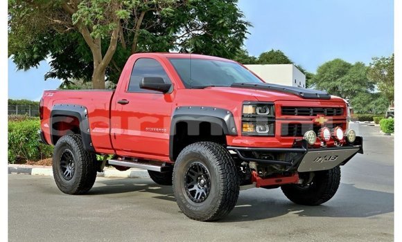 Acheter Import Voiture Chevrolet Silverado Rouge à Import - Dubai, Région de la Bouenza Acheter Import Voiture Chevrolet Silverado Rouge à Import - Dubai, Région de la Bouenza