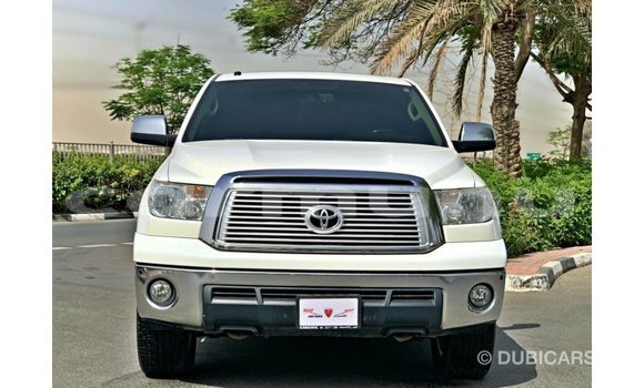 Acheter Import Voiture Toyota Tundra Blanc à Import - Dubai, Région de la Bouenza Acheter Import Voiture Toyota Tundra Blanc à Import - Dubai, Région de la Bouenza