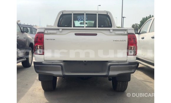 Buy Import Toyota Hilux White Car in Import - Dubai in Region of Bouenza Buy Import Toyota Hilux White Car in Import - Dubai in Region of Bouenza