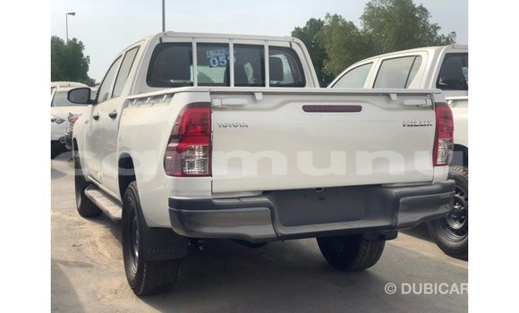 Buy Import Toyota Hilux White Car in Import - Dubai in Region of Bouenza Buy Import Toyota Hilux White Car in Import - Dubai in Region of Bouenza