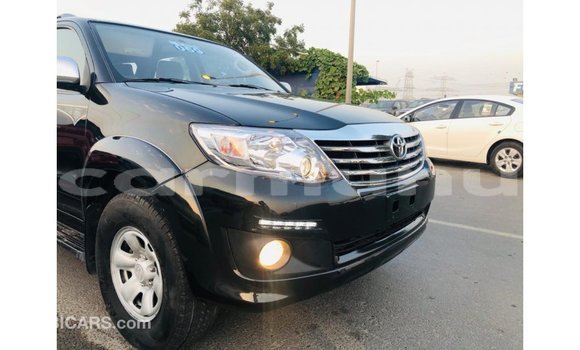 Acheter Import Voiture Toyota Fortuner Noir à Import - Dubai, Région de la Bouenza Acheter Import Voiture Toyota Fortuner Noir à Import - Dubai, Région de la Bouenza